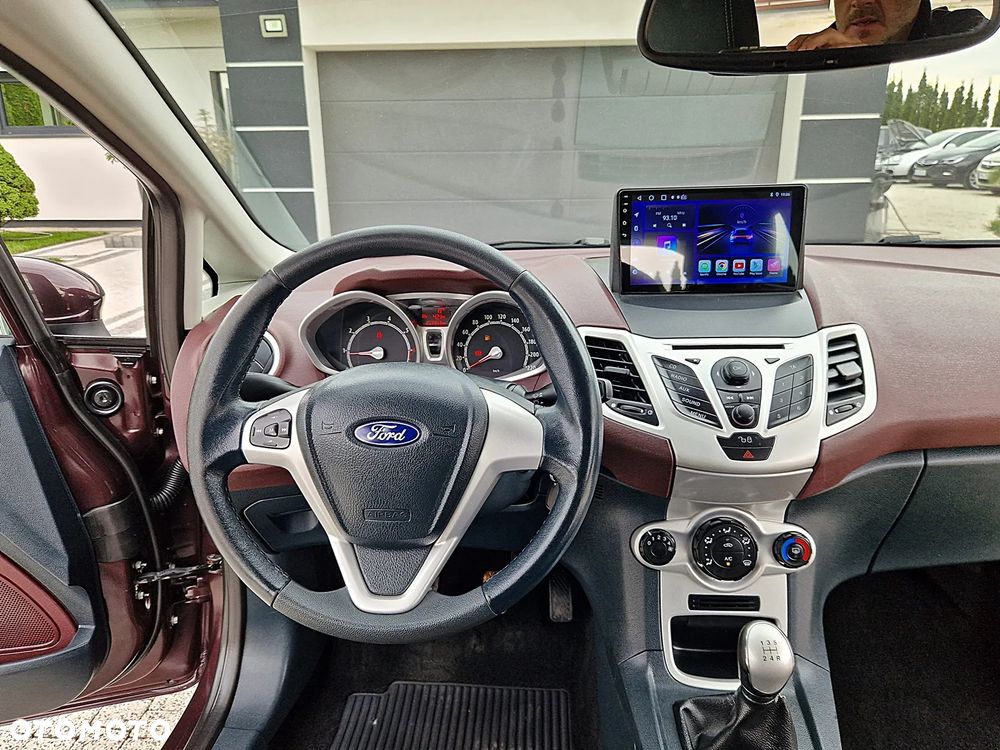 Ford Fiesta 1.25 Champions Edition - 10