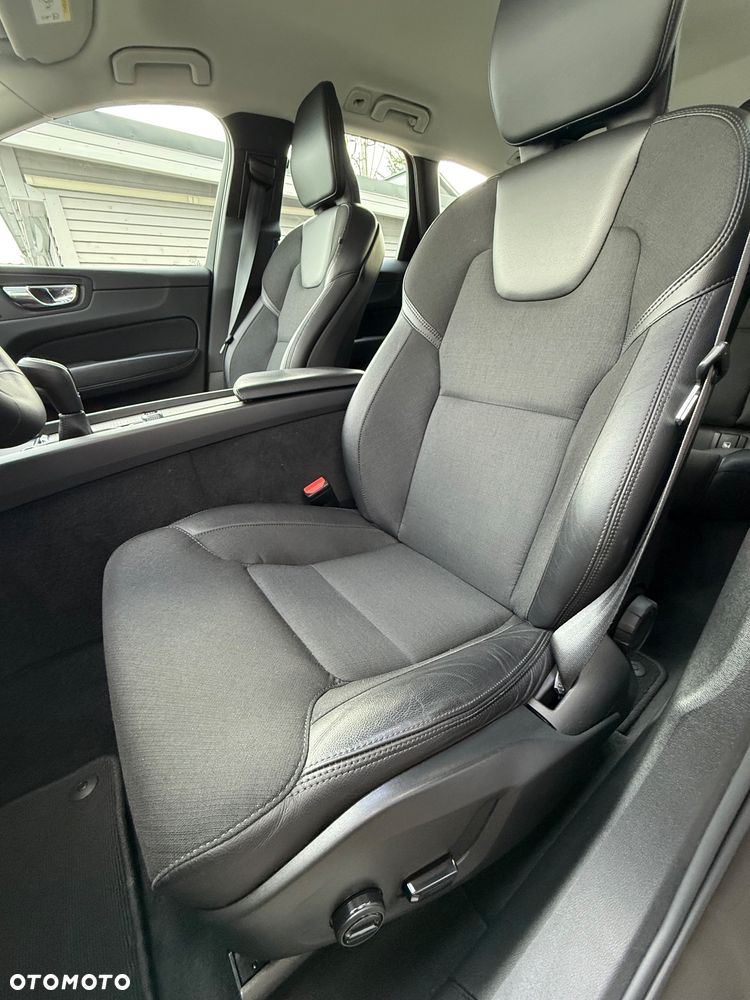 Volvo XC 60 D3 Drive-E Momentum - 7