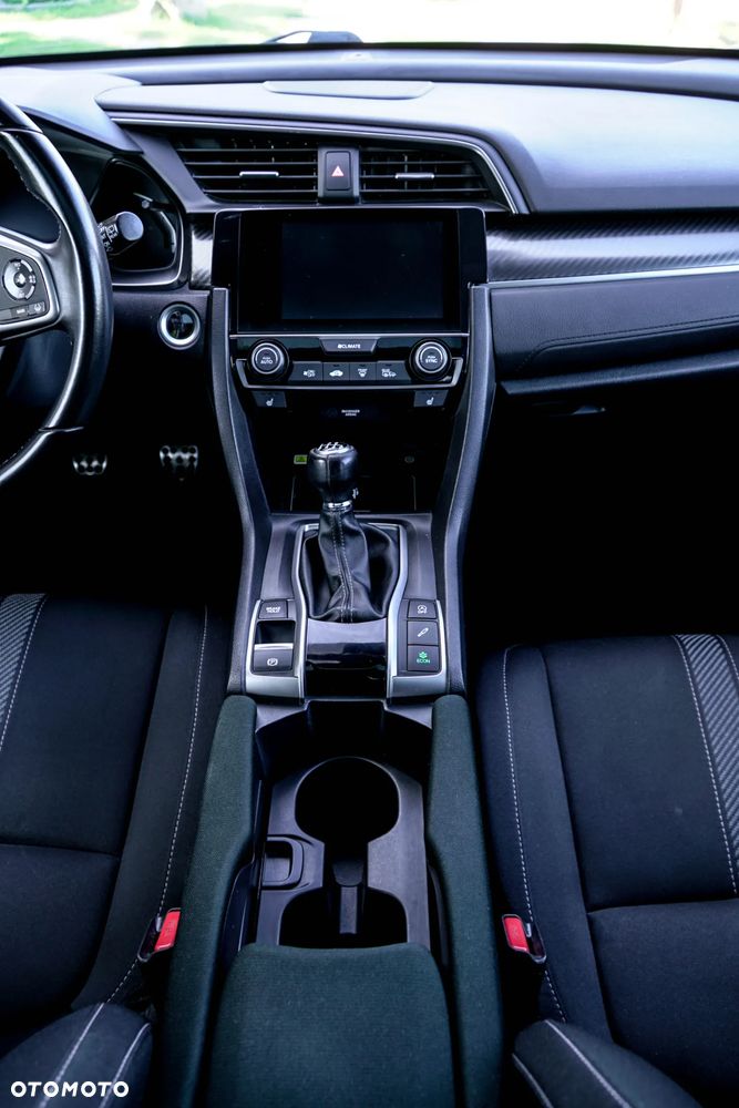 Honda Civic 1.5 i-VTEC Turbo Sport Plus - 25