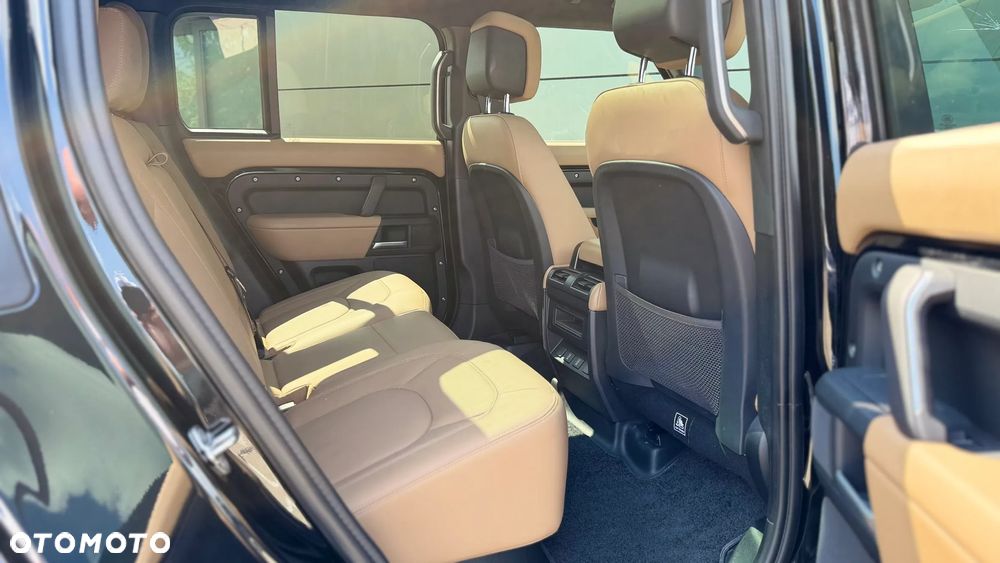 Land Rover Defender 3.0 D350 mHEV X-Dynamic HSE - 13