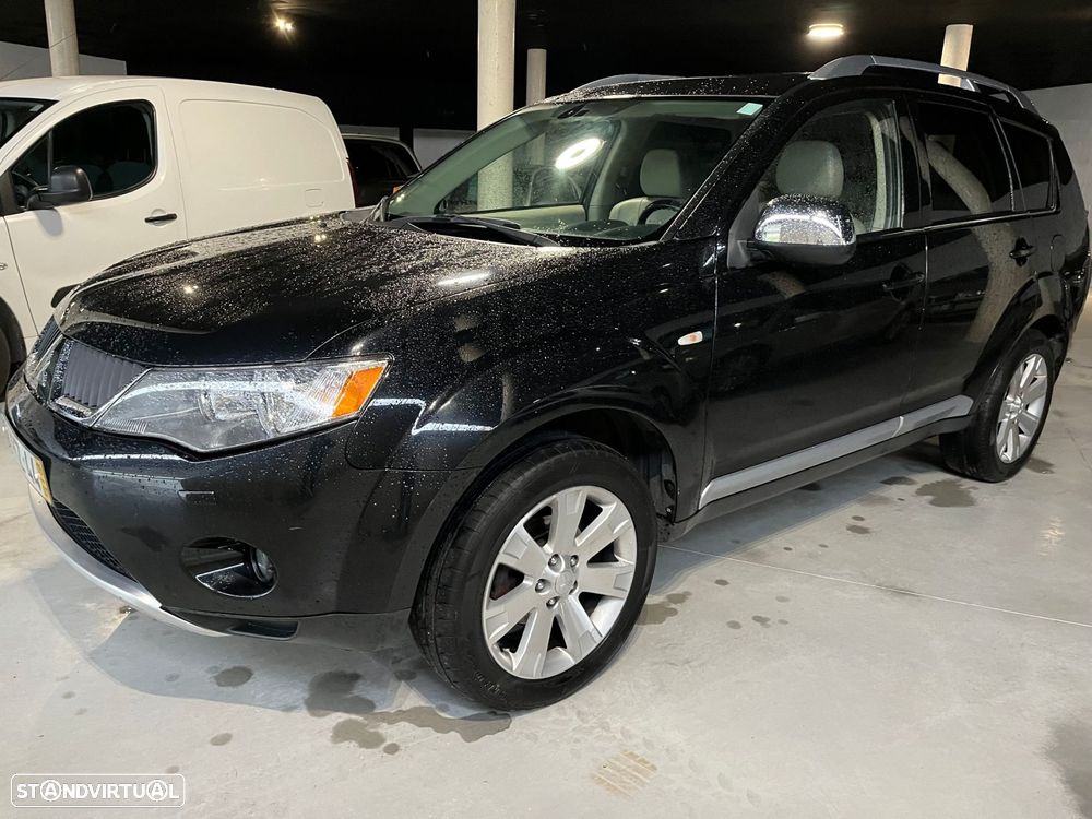 Mitsubishi Outlander 2.0 DI-D Instyle2 4WD - 1