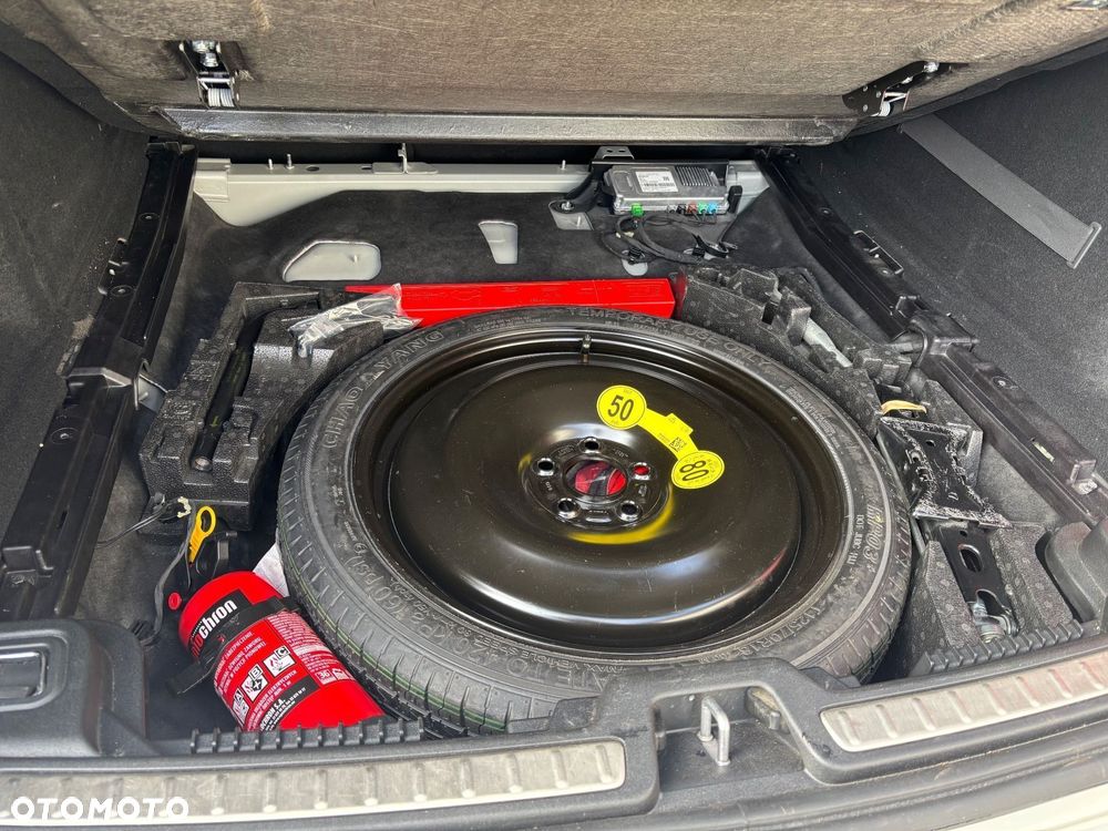 Volvo V60 Cross Country T5 AWD Geartronic - 29