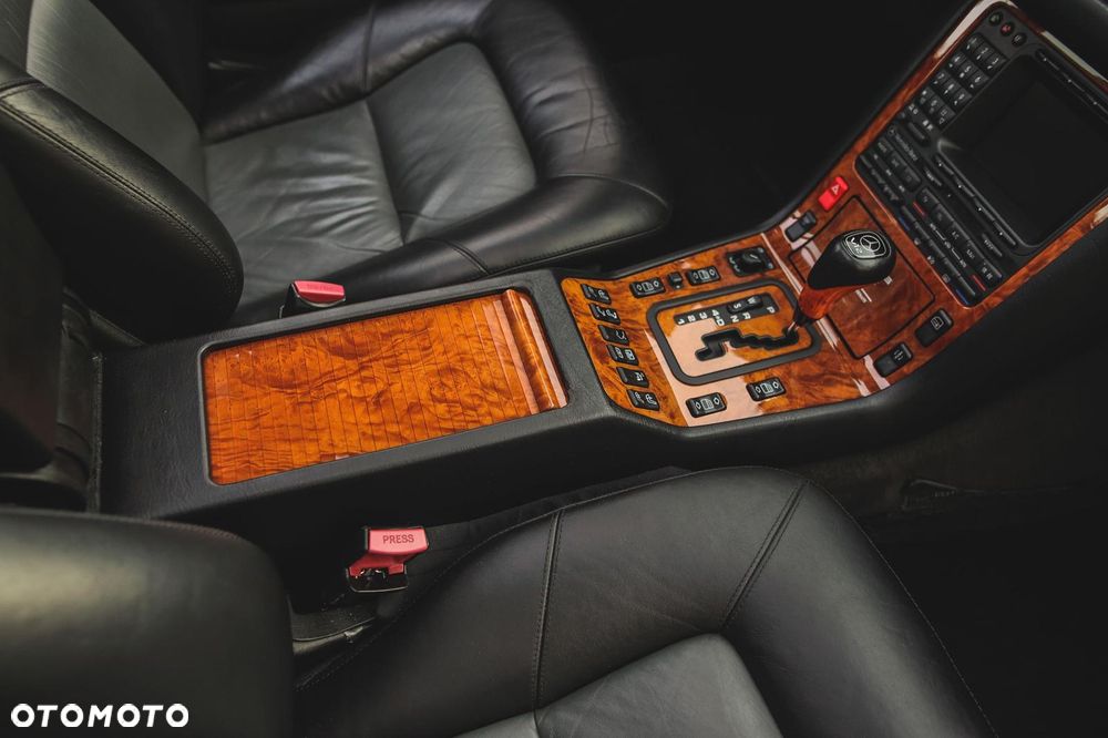 Mercedes-Benz CL - 28
