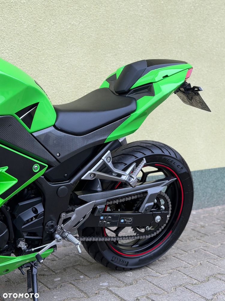 Kawasaki Ninja - 32