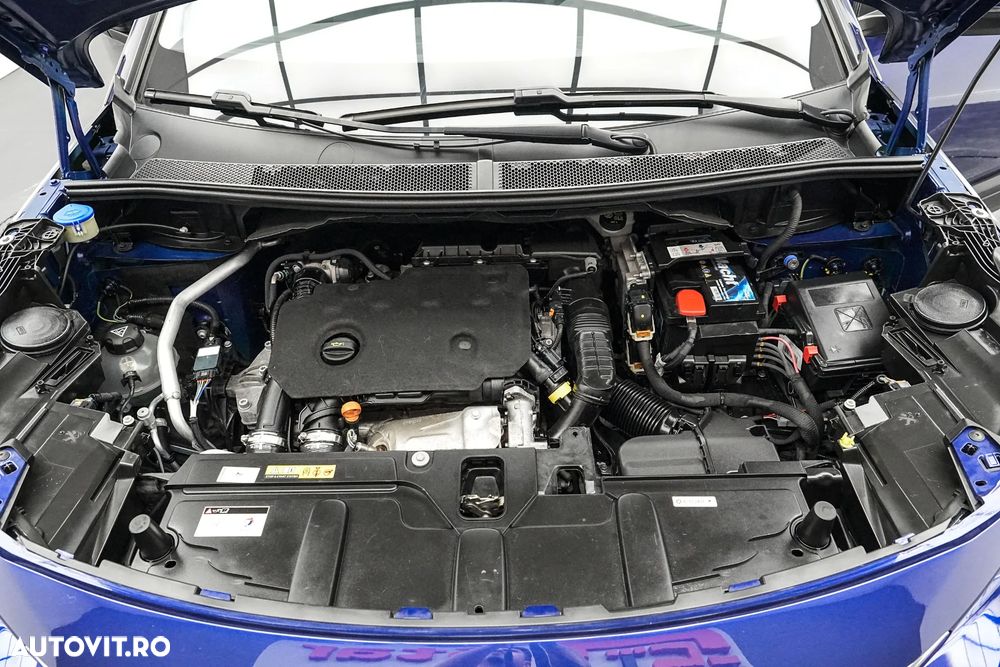 Peugeot 3008 1.2 PureTech 130 EAT8 Allure Pack - 25