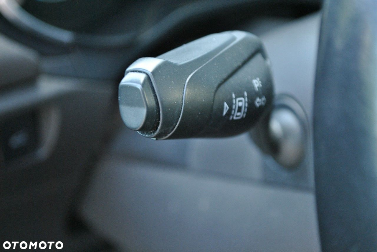 Ford Mondeo 2.0 EcoBlue Titanium - 11
