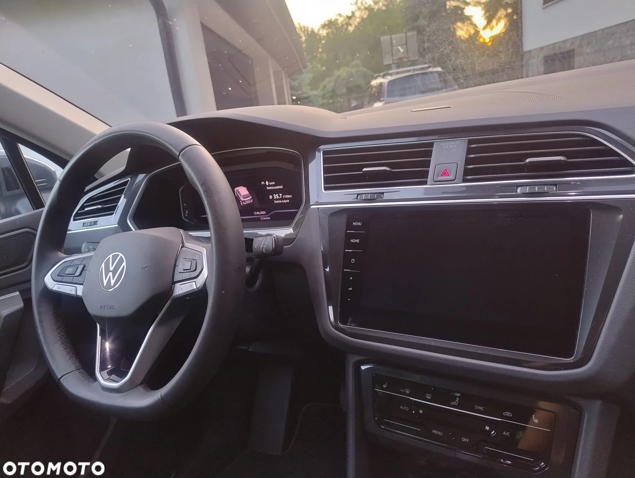 Volkswagen Tiguan 2.0 TDI SCR 4MOTION DSG Elegance - 6