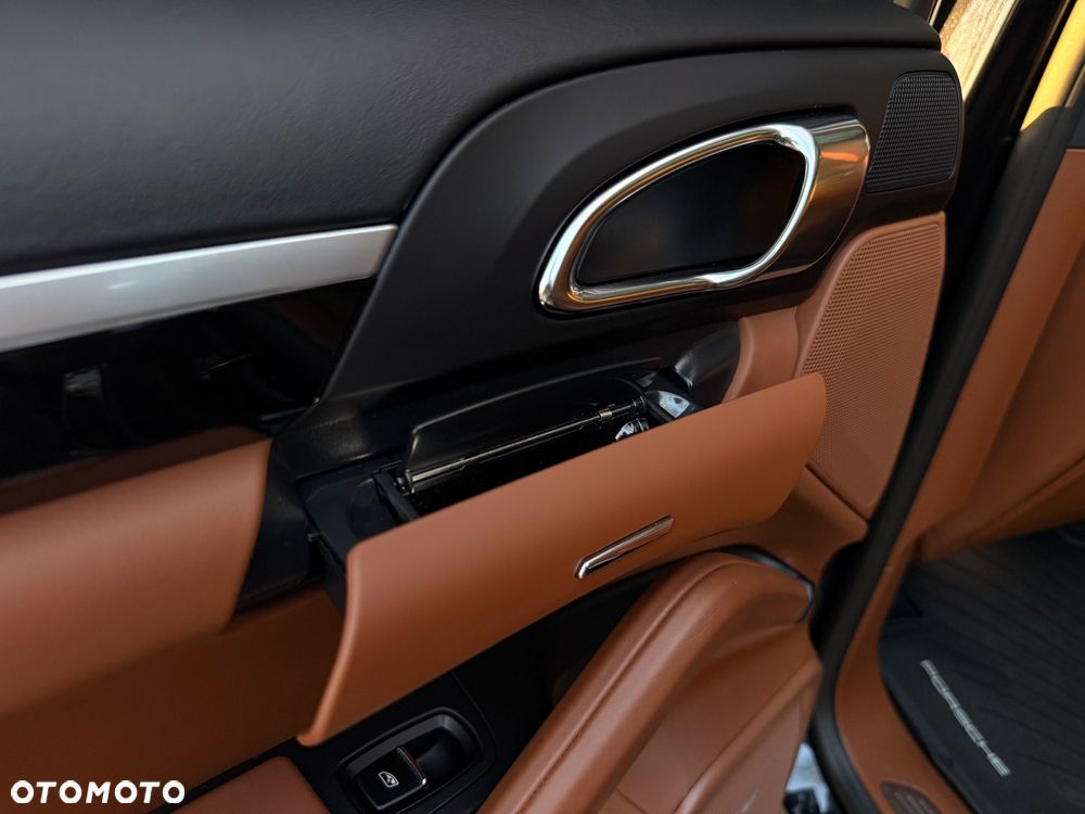 Porsche Cayenne S - 19