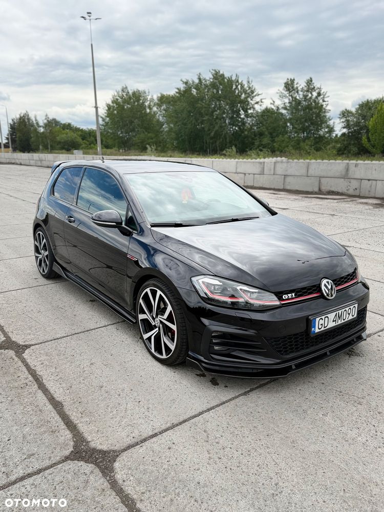 Volkswagen Golf - 3