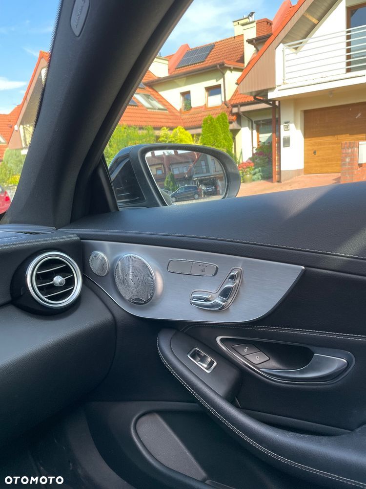 Mercedes-Benz Klasa C 300 Coupe 7G-TRONIC AMG Line - 15