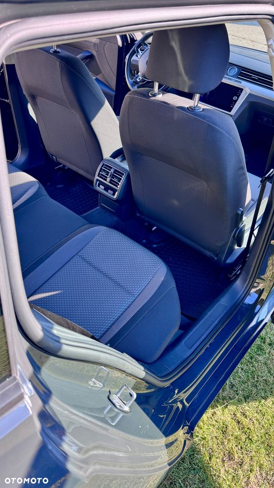 Volkswagen Passat - 6