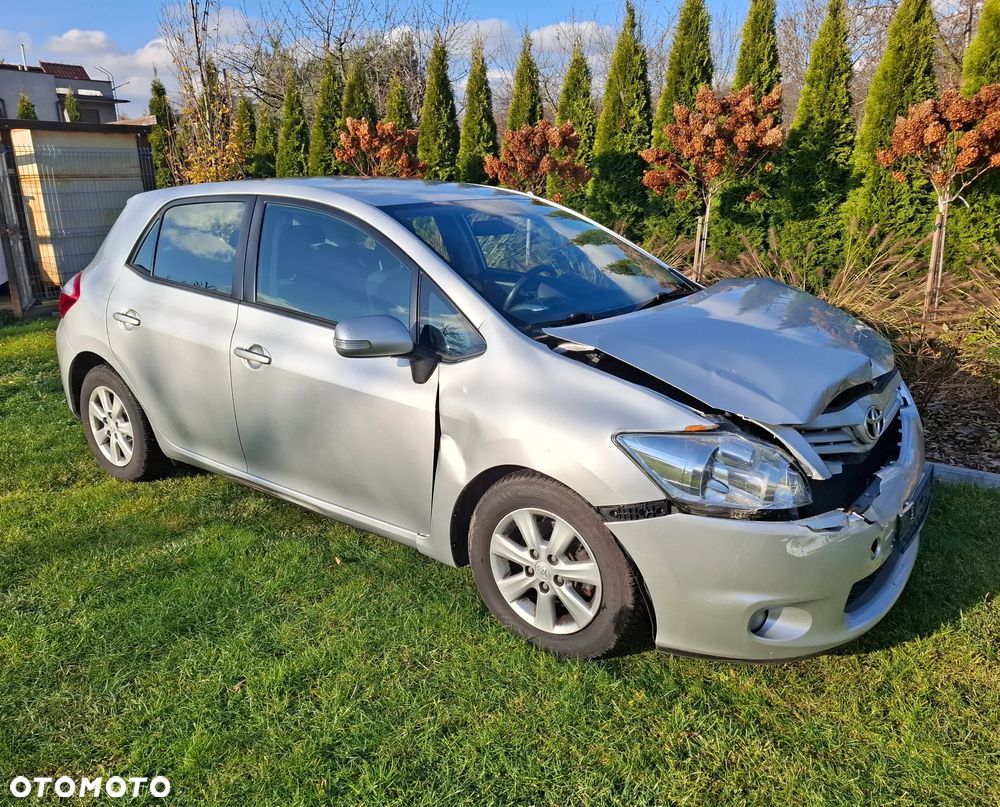 Toyota Auris 1.4 D-4D Life+ - 3