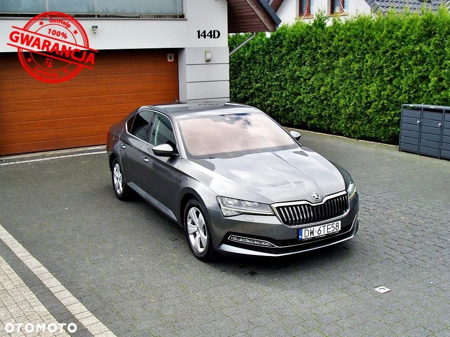 Skoda Superb 2.0 TDI DSG Premium Edition - 33