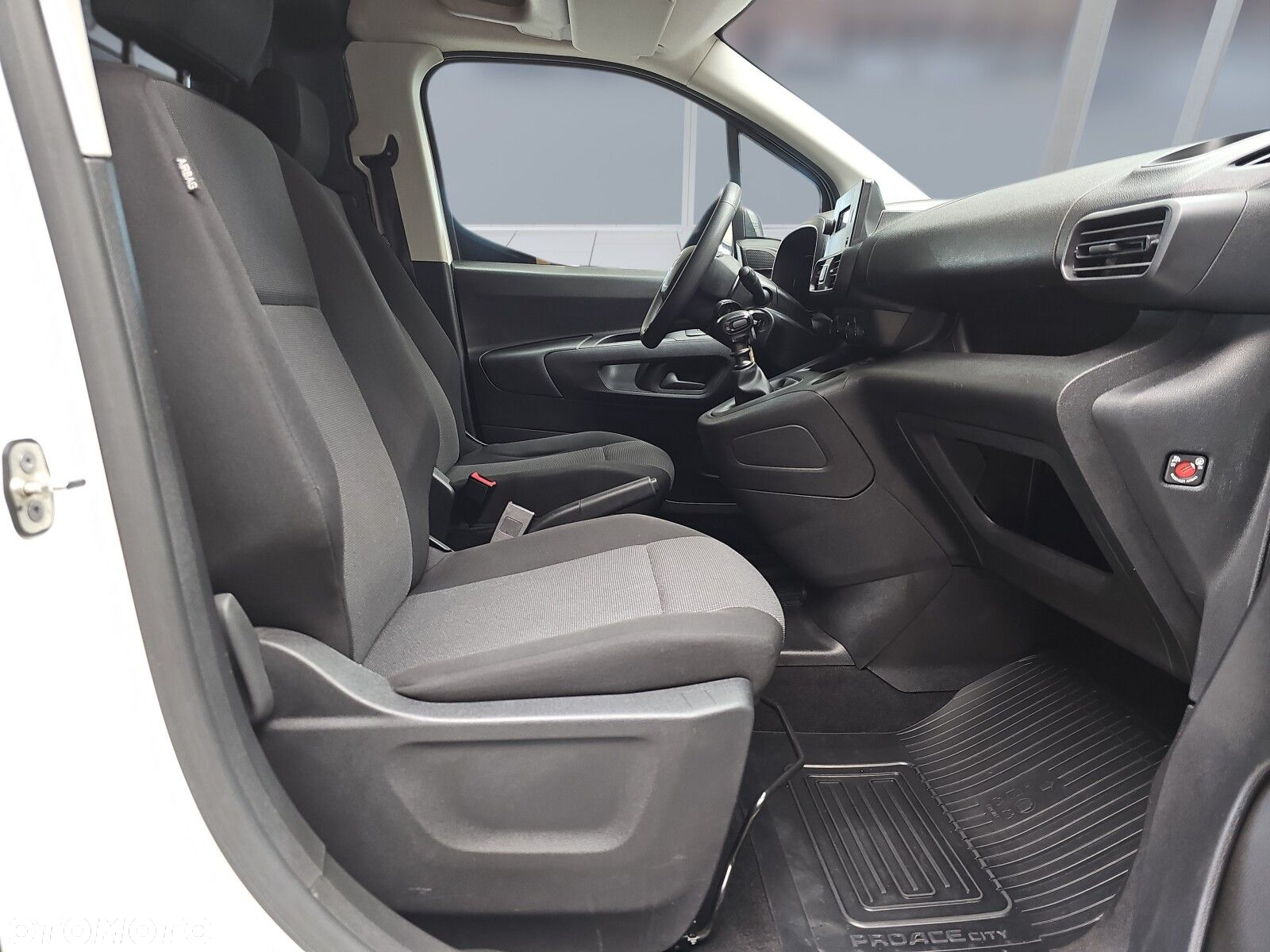 Toyota ProAce 2.0T 1.5 D-4D 100KM std Furgon Active - 17
