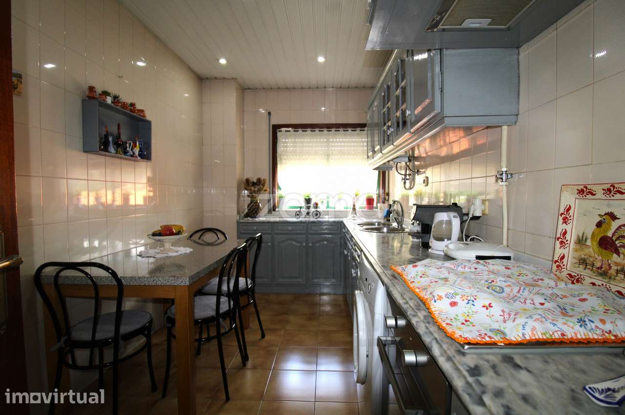 Apartamento T3, Taipas - Grande imagem: 4/23