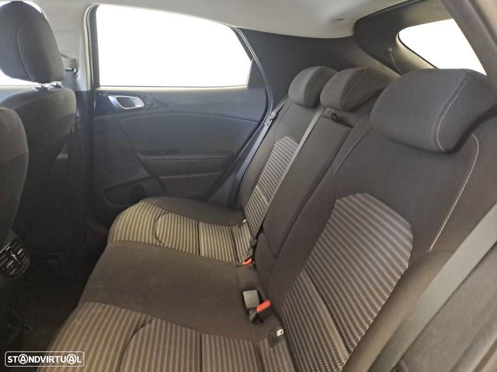 Kia XCeed 1.6 GDi PHEV Drive - 8