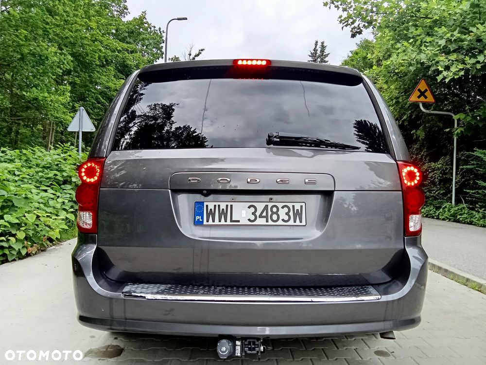Dodge Grand Caravan - 12