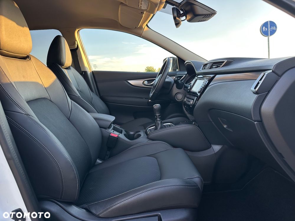 Nissan Qashqai 1.6 DIG-T Tekna - 8