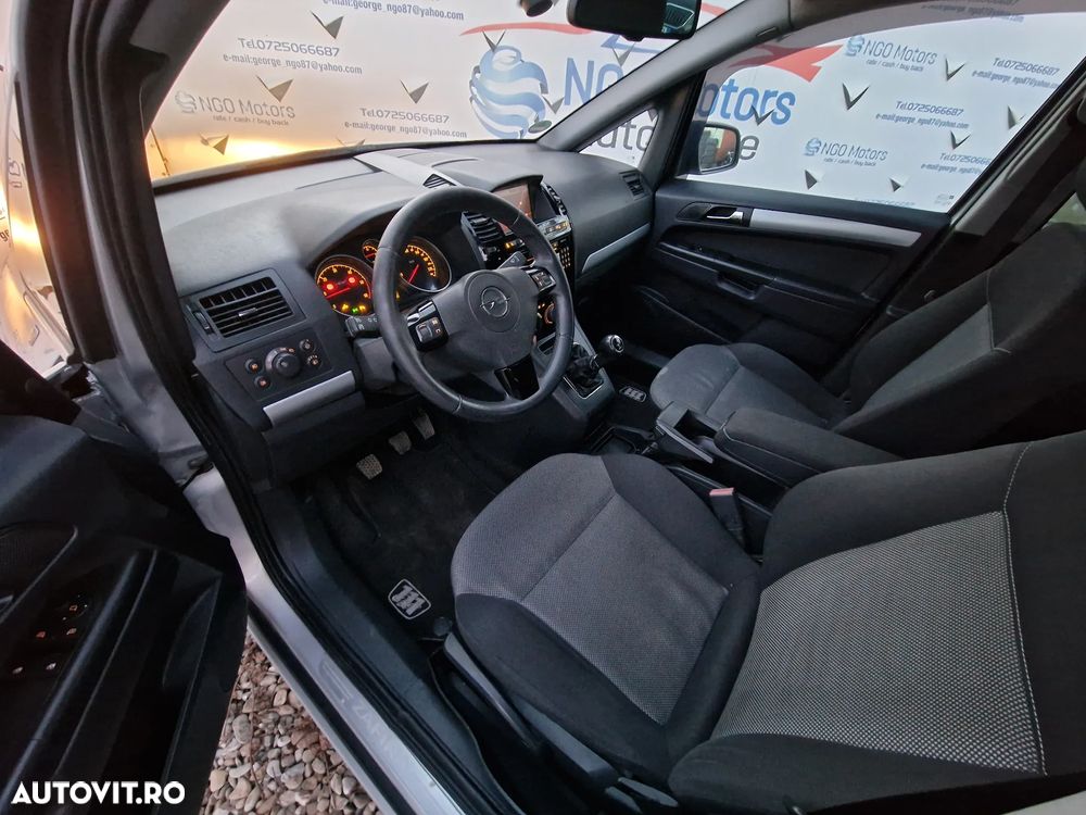 Opel Zafira 1.9 CDTI Navi - 16