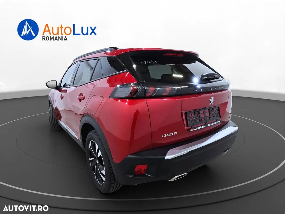 Peugeot 2008 PureTech 130 EAT8 Allure - 4