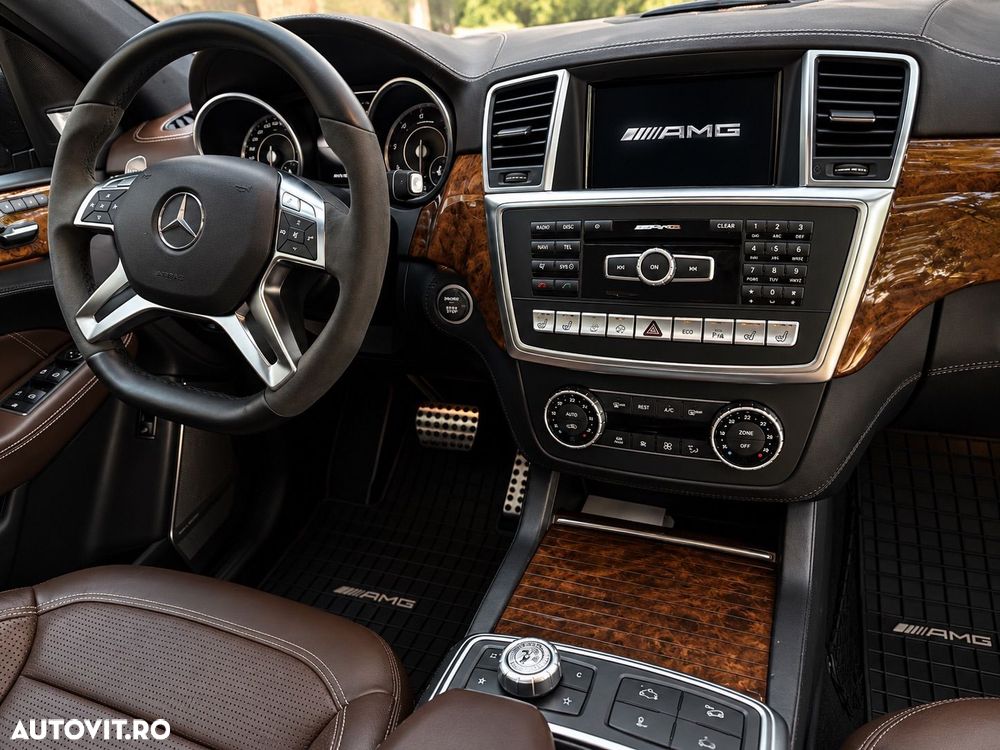 Mercedes-Benz ML 63 AMG Aut - 12