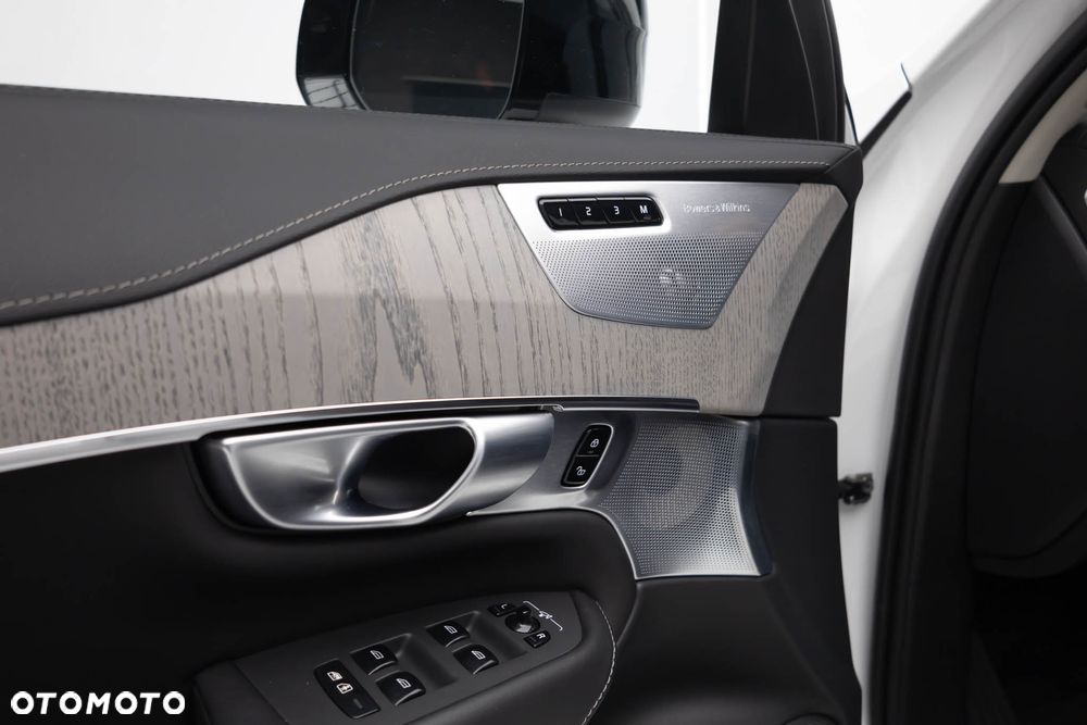 Volvo XC 90 T8 AWD Recharge Ultimate Dark - 28