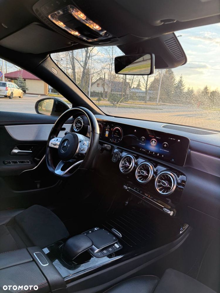 Mercedes-Benz CLA 200 AMG Line 7G-DCT - 9