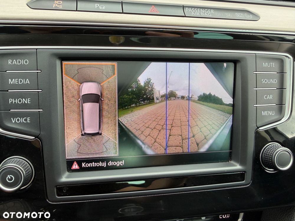 Volkswagen Passat 2.0 TDI BMT Highline - 30
