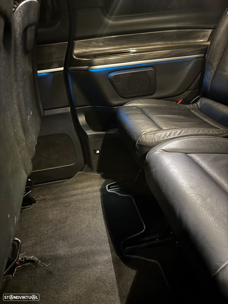 Mercedes-Benz V 300 d Extra-Longa 9G-TRONIC Avantgarde - 28