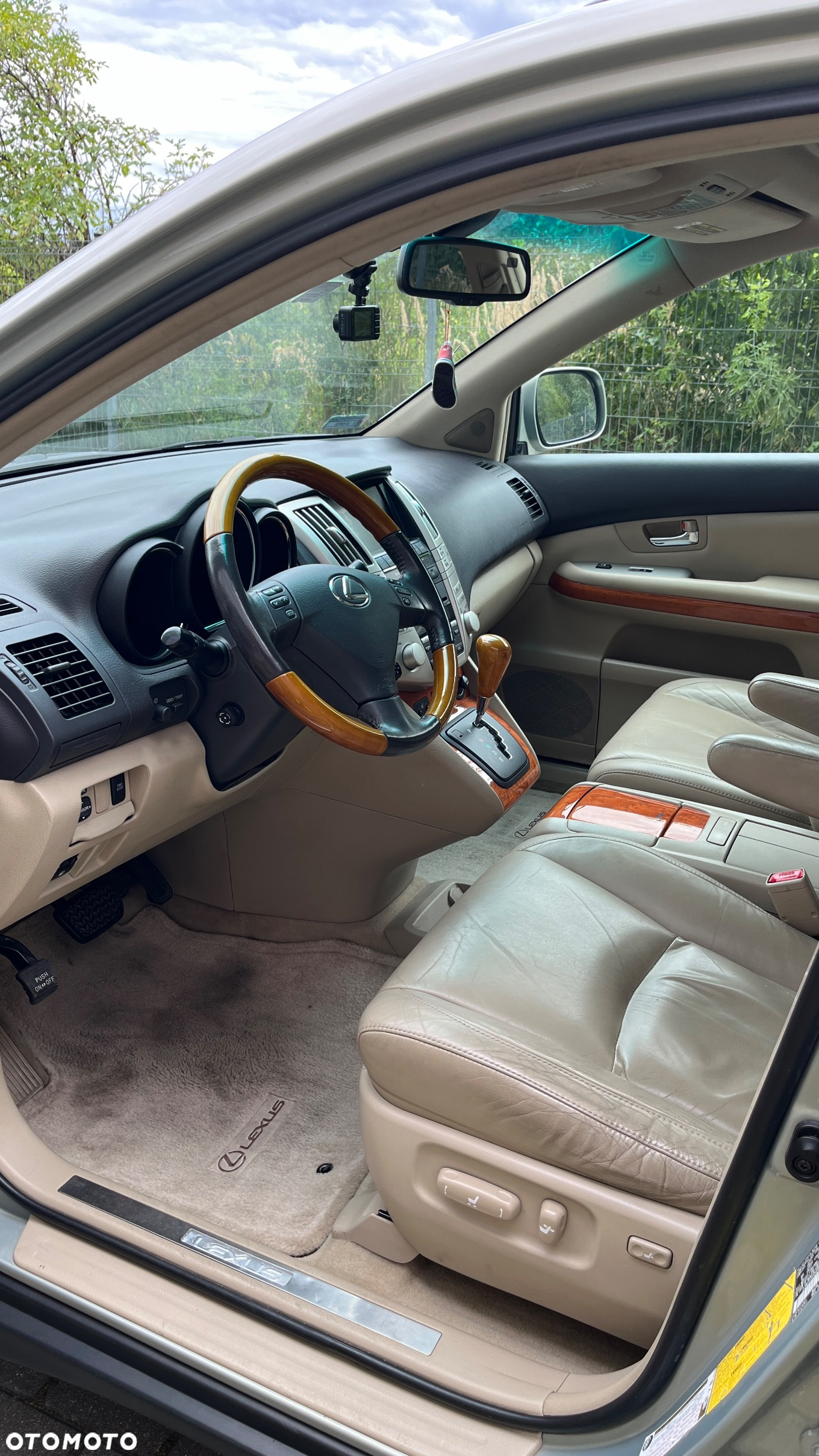 Lexus RX - 8