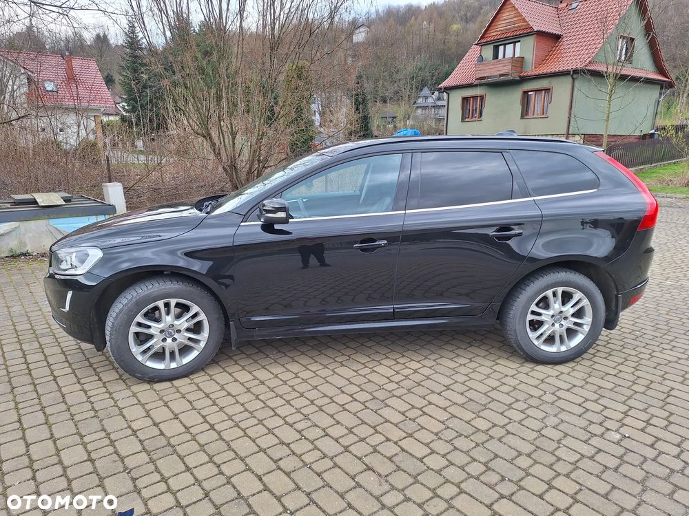 Volvo XC 60 D3 Geartronic Momentum - 25