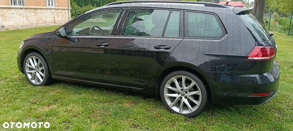 Volkswagen Golf - 8