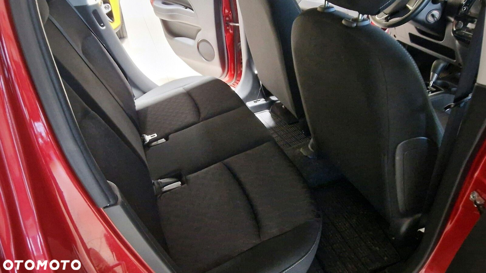 Mitsubishi Space Star 1.2 AS&G Instyle CVT - 26