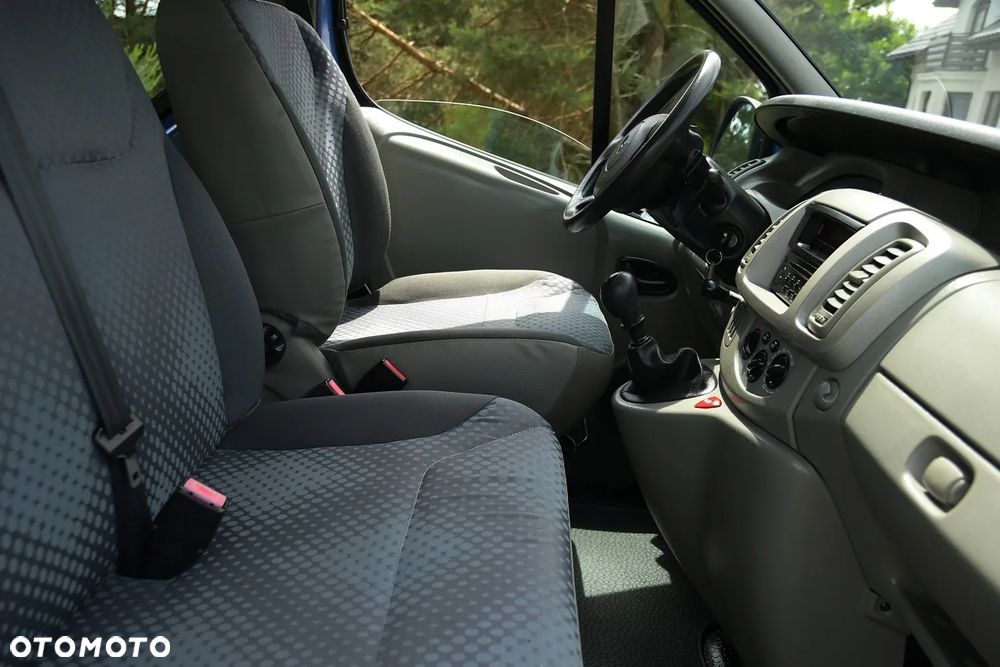 Renault Trafic - 26