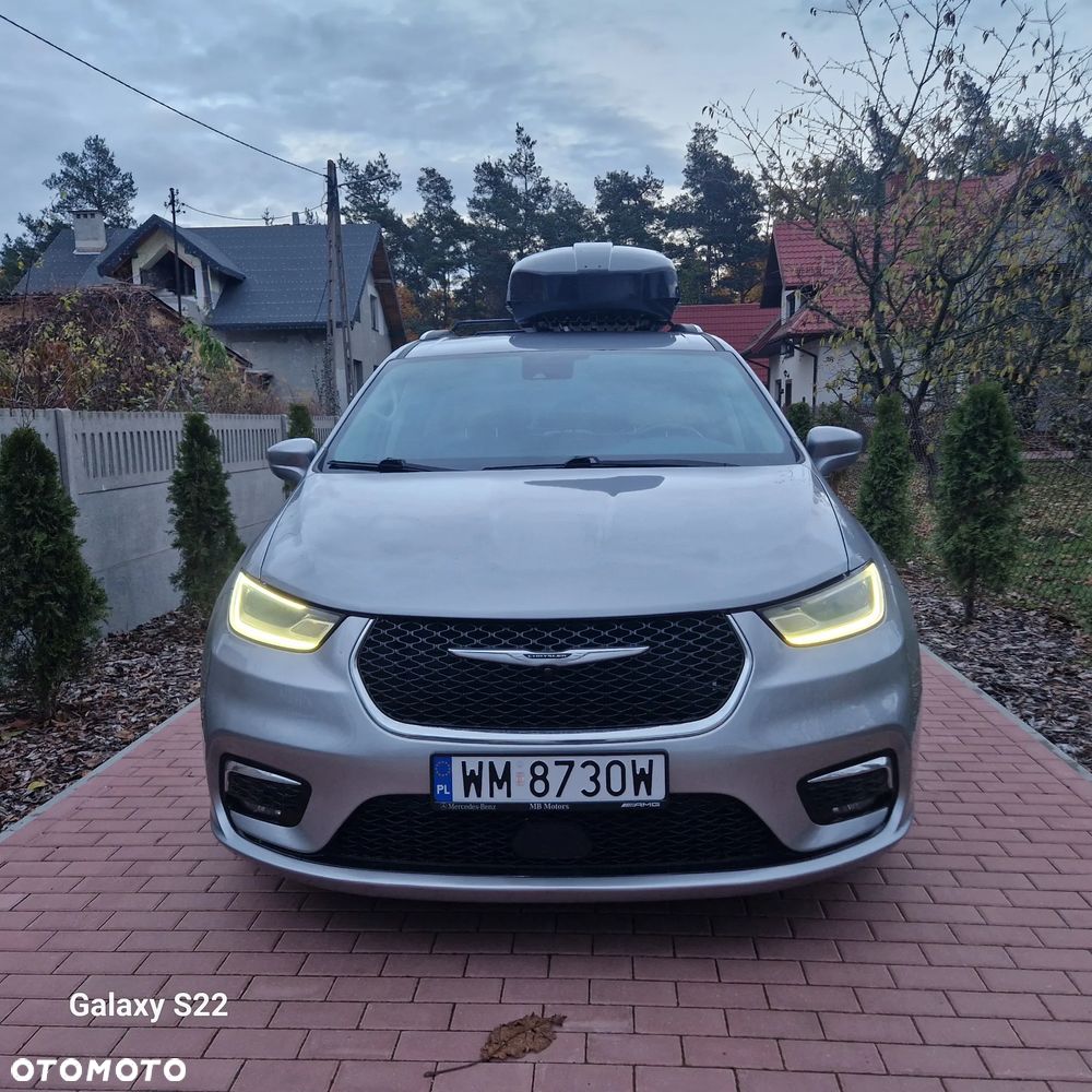 Chrysler Pacifica - 2