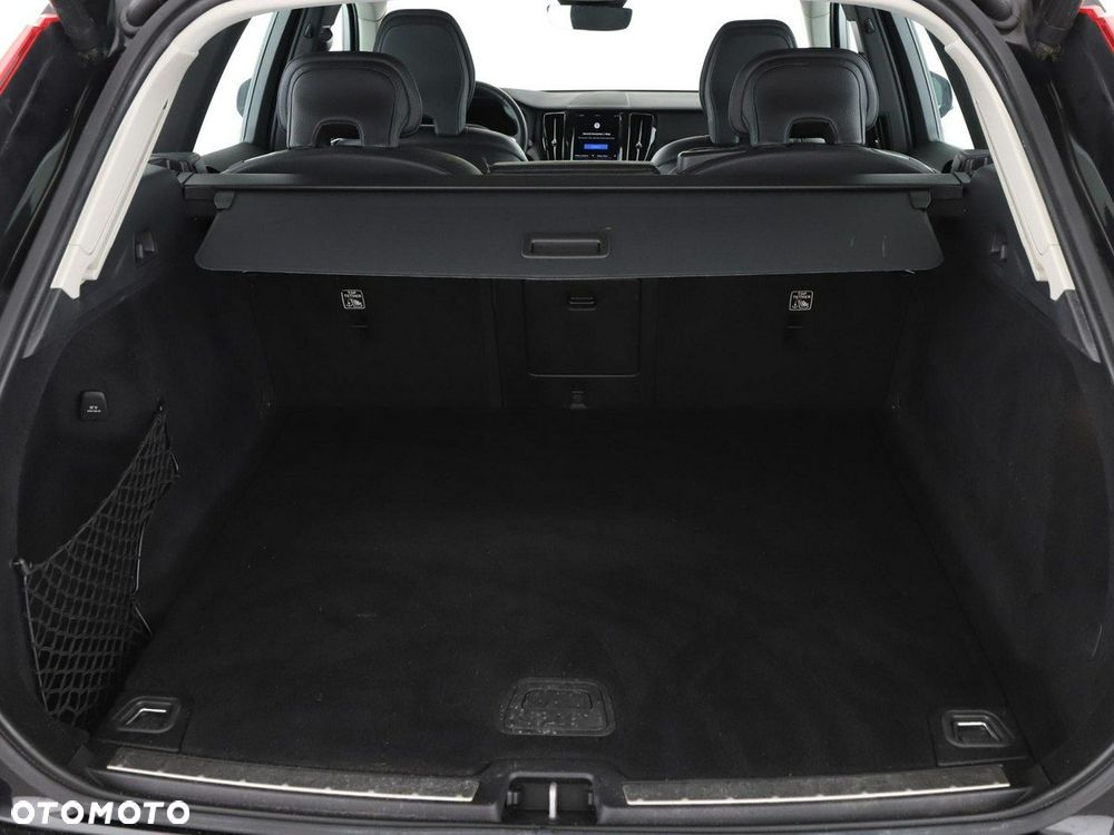 Volvo XC 60 B4 D Geartronic Momentum Pro - 21