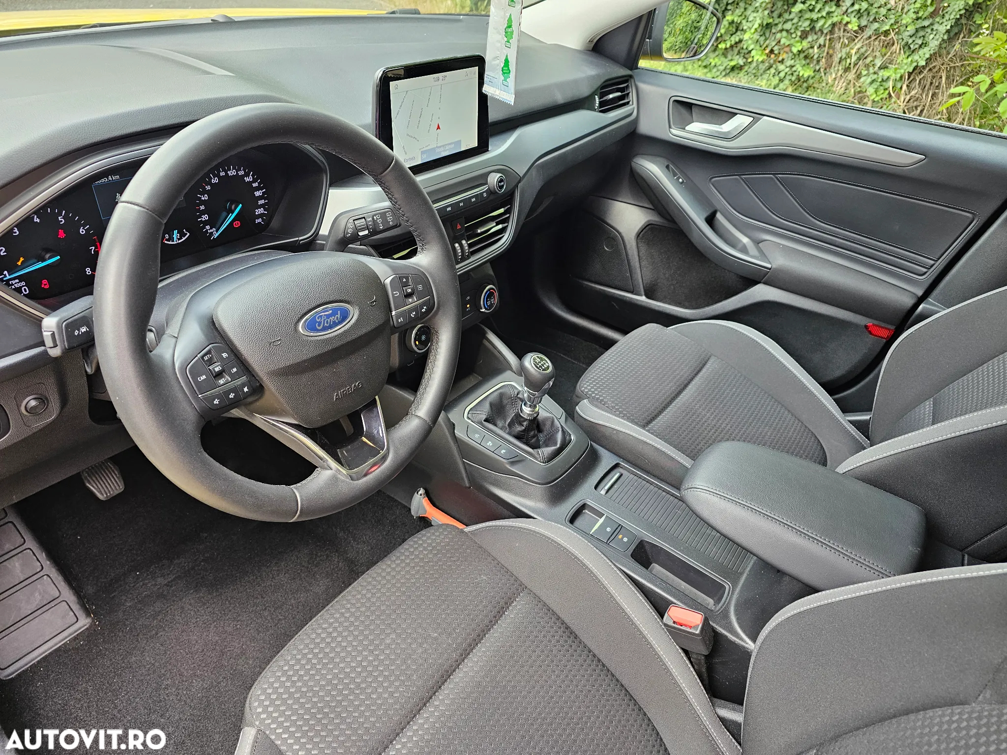 Ford Focus 1.0 EcoBoost Hybrid ACTIVE - 12