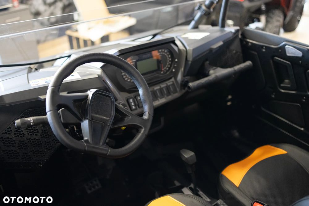 Polaris RZR - 22