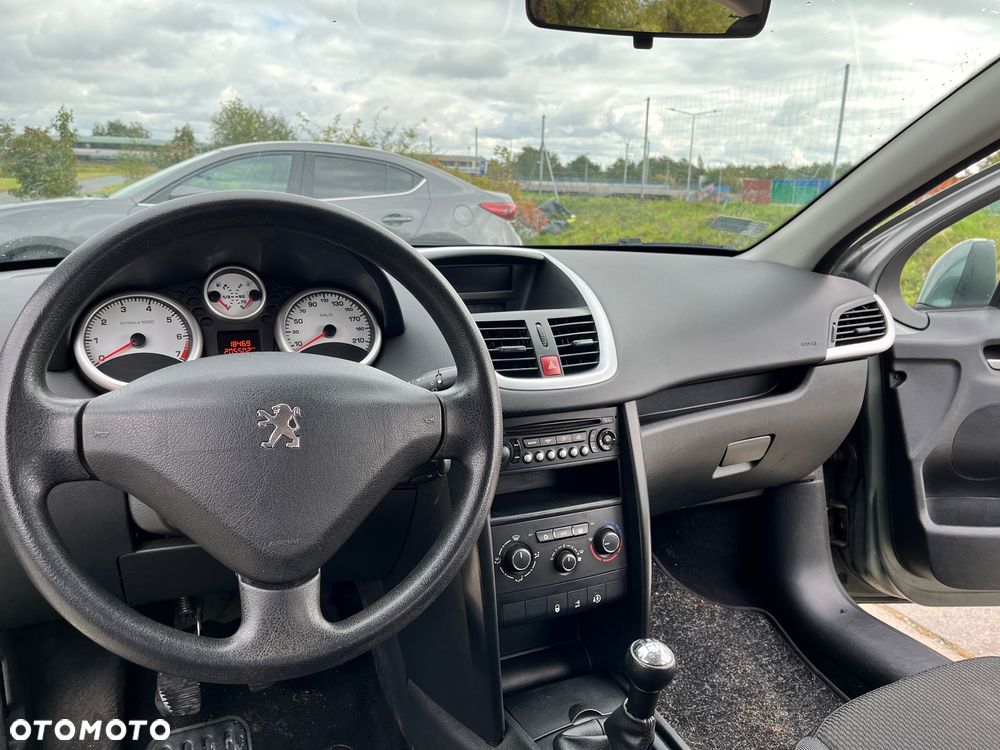 Peugeot 207 1.4 Trendy - 7