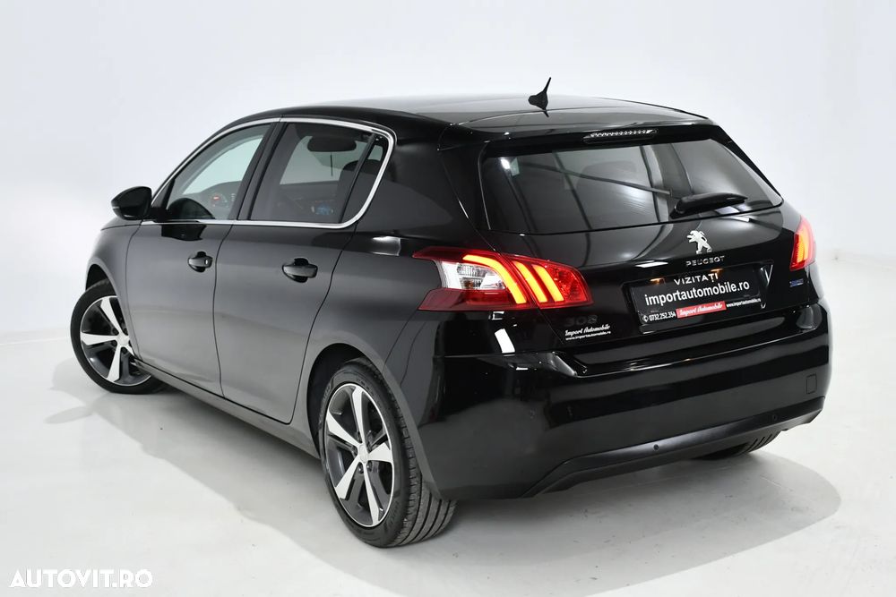 Peugeot 308 1.2 e-THP STT Allure - 12