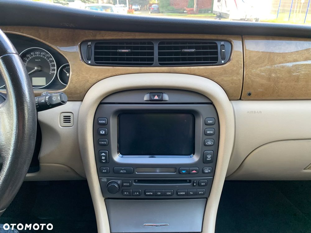 Jaguar X-Type 2.0 D Executive - 12