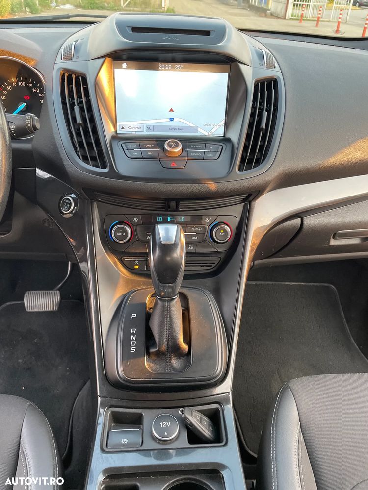 Ford Kuga 2.0 TDCi 4x4 Aut. Titanium - 8
