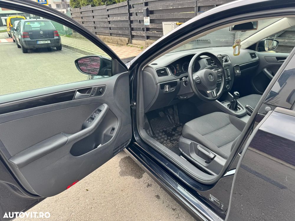 Volkswagen Jetta 1.6 TDI CR DPF Comfortline - 10