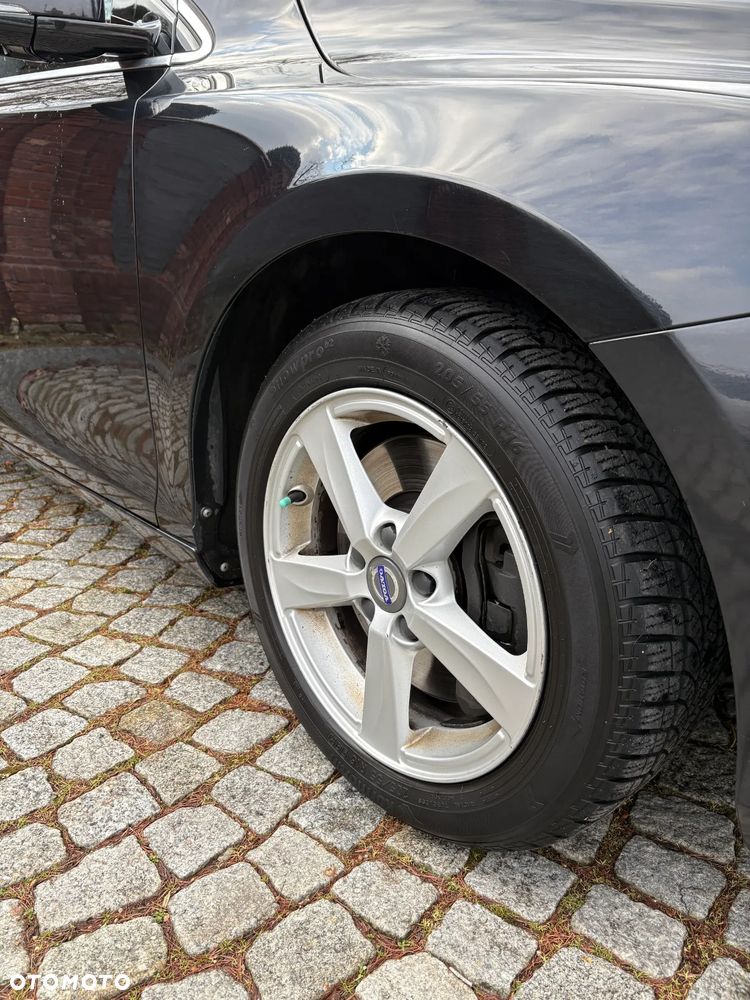 Volvo V40 D3 Momentum - 6