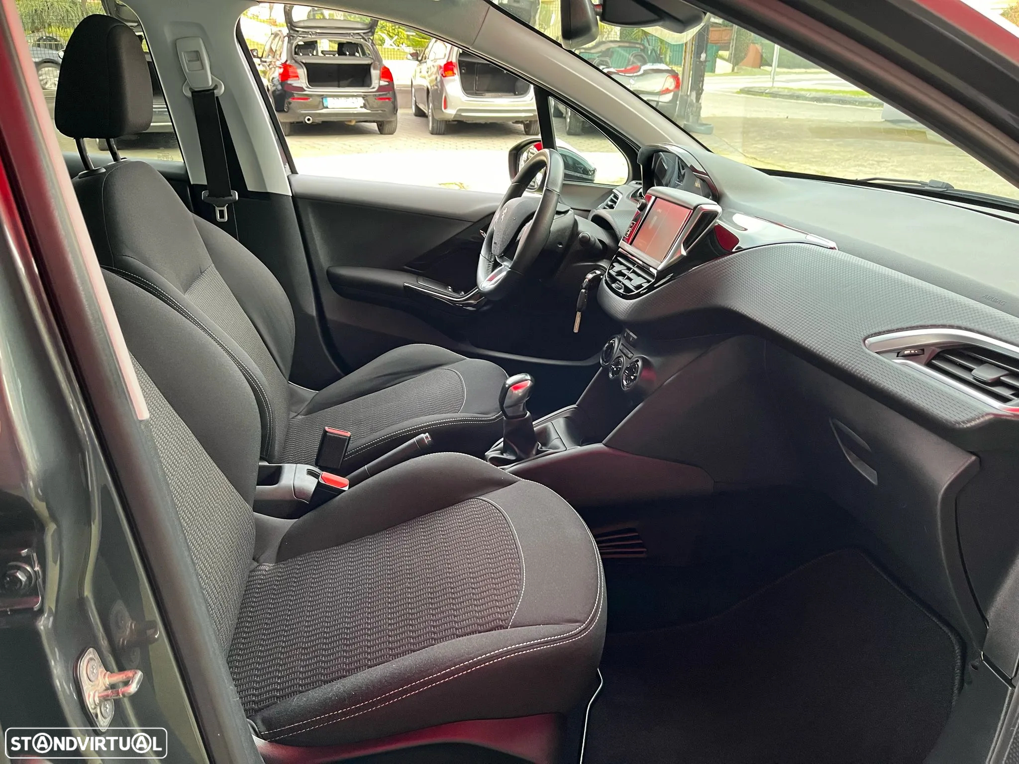 Peugeot 208 1.2 VTi Active - 8
