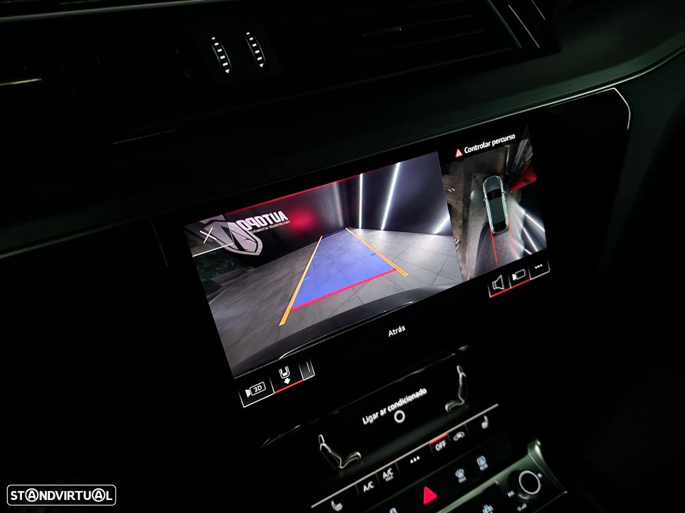 Audi e-tron S quattro - 27