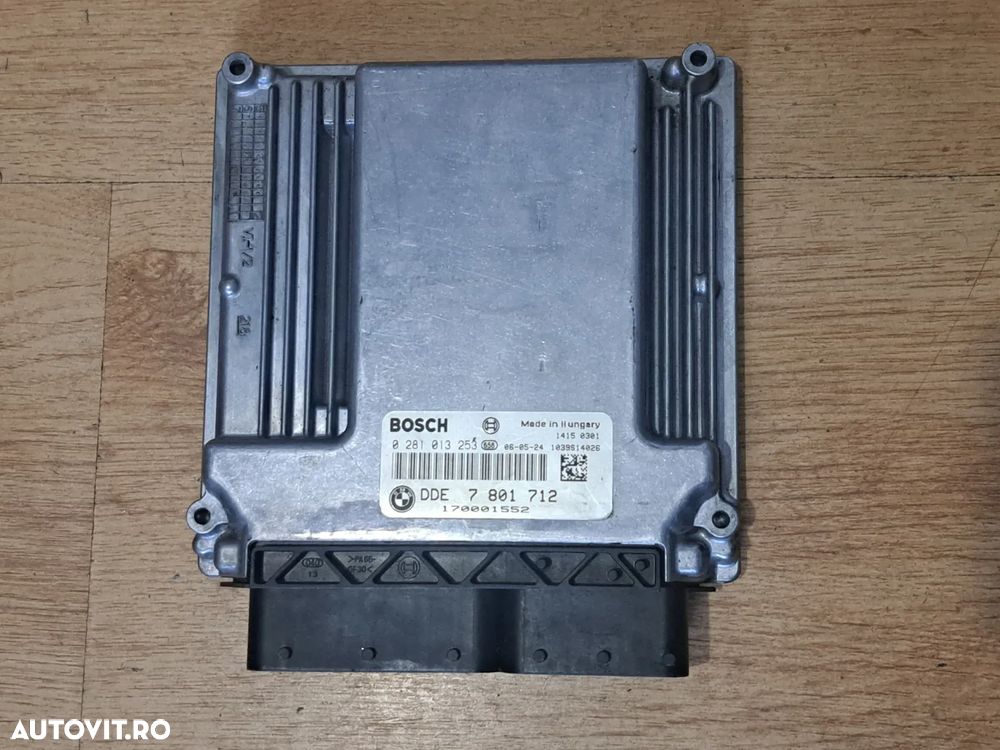 Unitate control ECU calculator motor DDE Original BMW E60 E61 M57 - 1