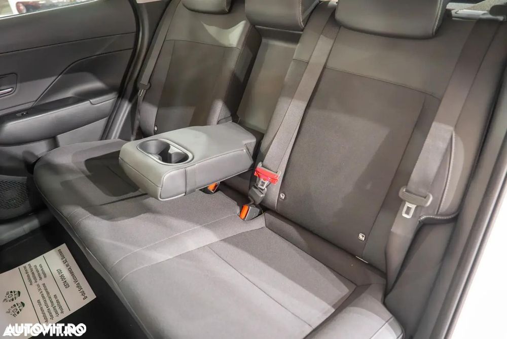 Hyundai KONA - 9