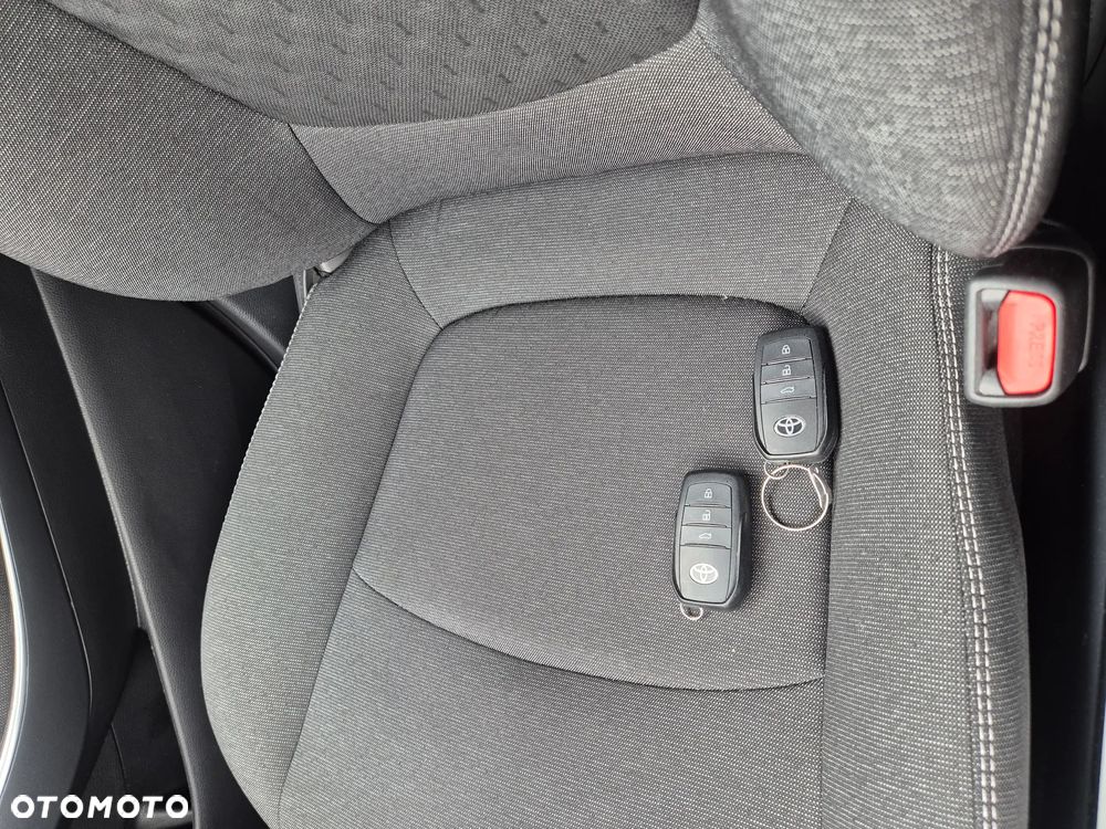Toyota Corolla 1.8 Hybrid Comfort - 23