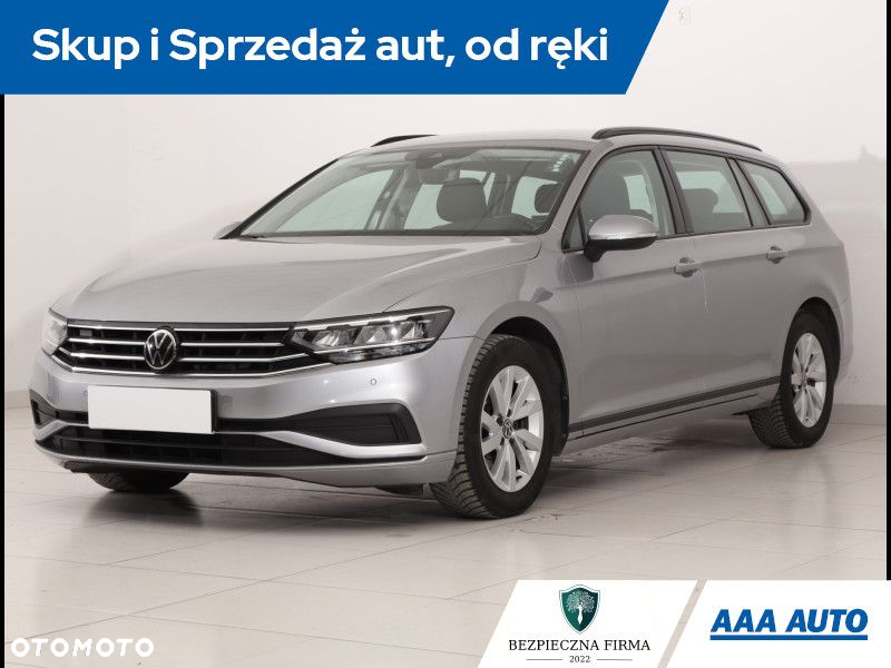 Volkswagen Passat - 2